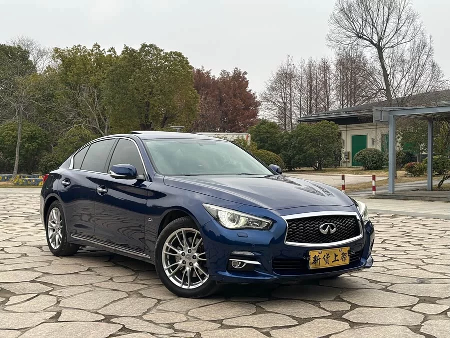 Infiniti Q50L