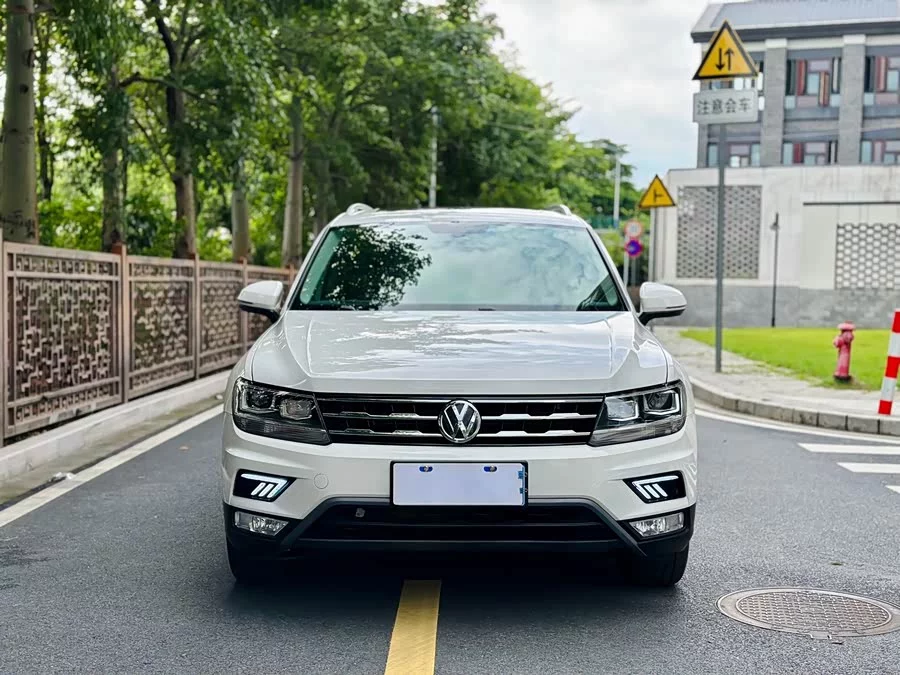 Volkswagen Tiguan L