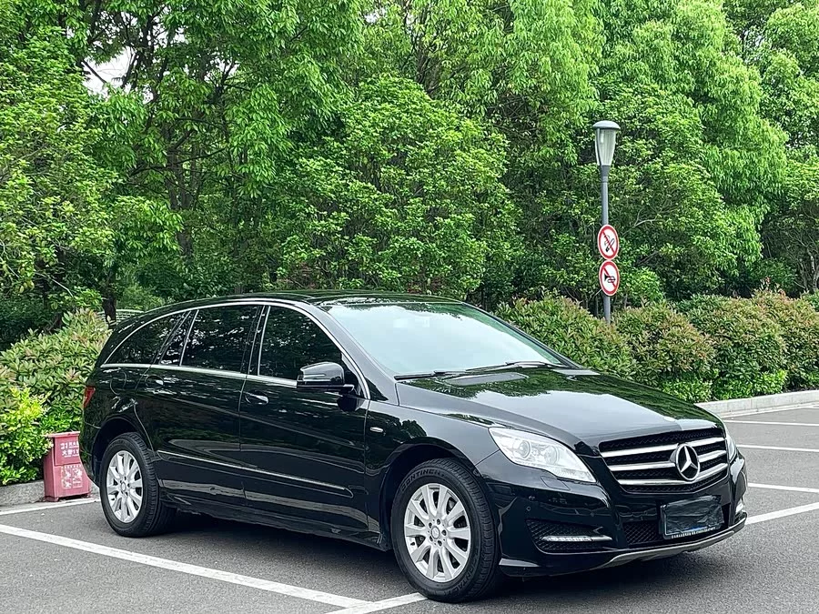 Mercedes Benz R-rated