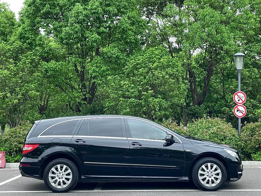 Mercedes Benz R-rated