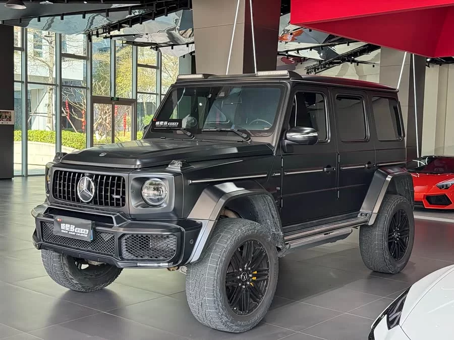 Mercedes Benz G-rated