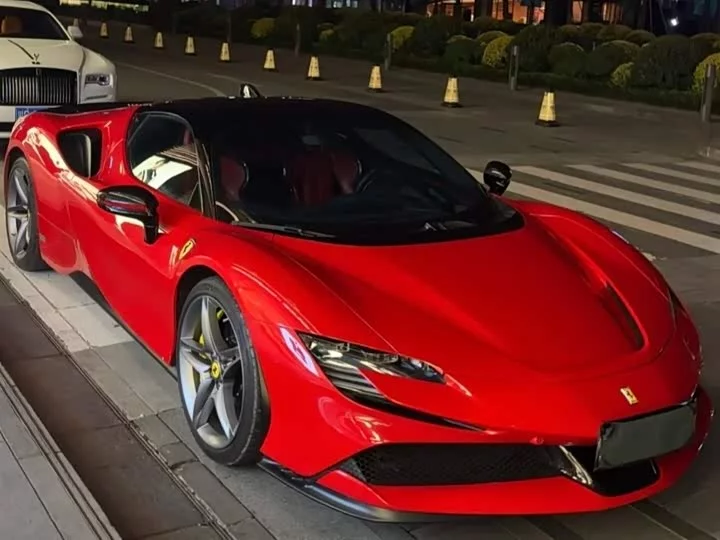 ferrari SF90