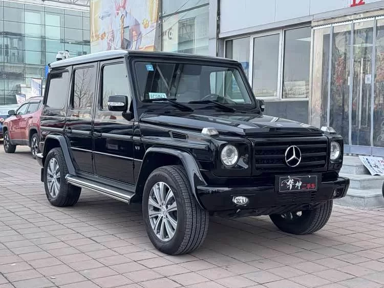 Mercedes Benz G-rated