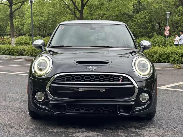 MINI 