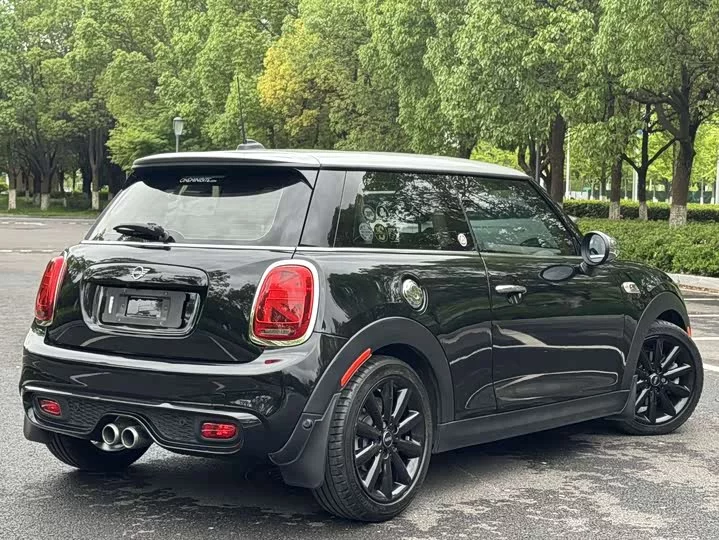 MINI 