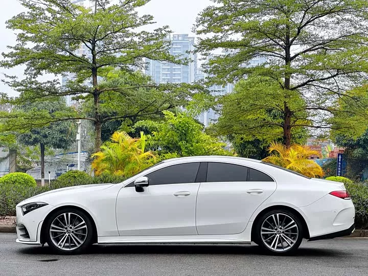 Mercedes-Benz CLS