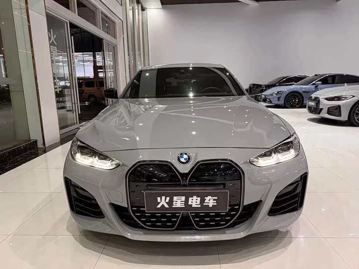 BMW i4