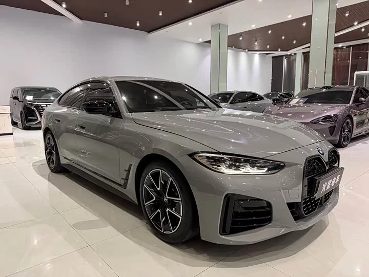 BMW i4