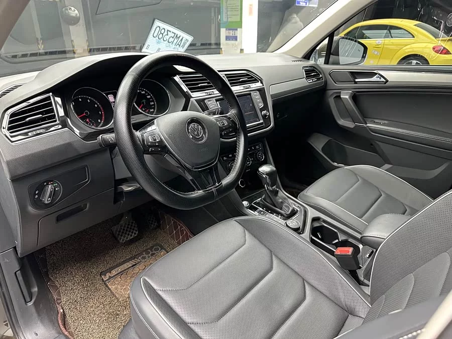 Volkswagen Tiguan L