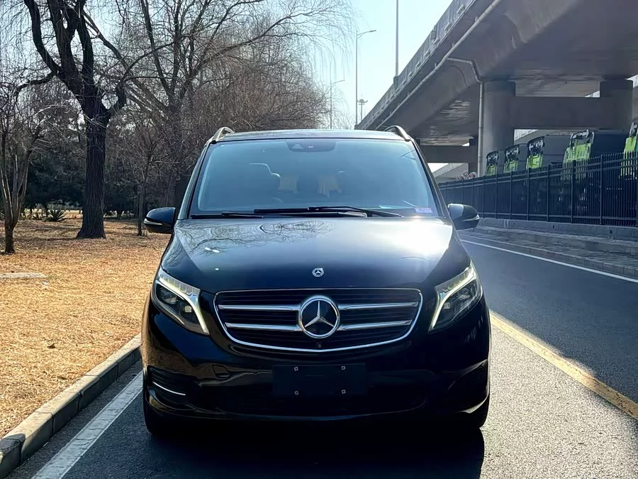 Mercedes Benz Class V
