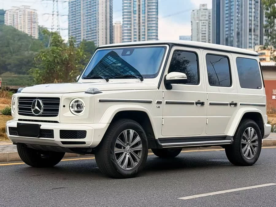 Mercedes Benz G-rated
