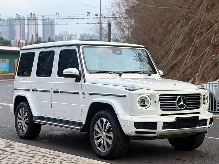 Mercedes Benz G-rated