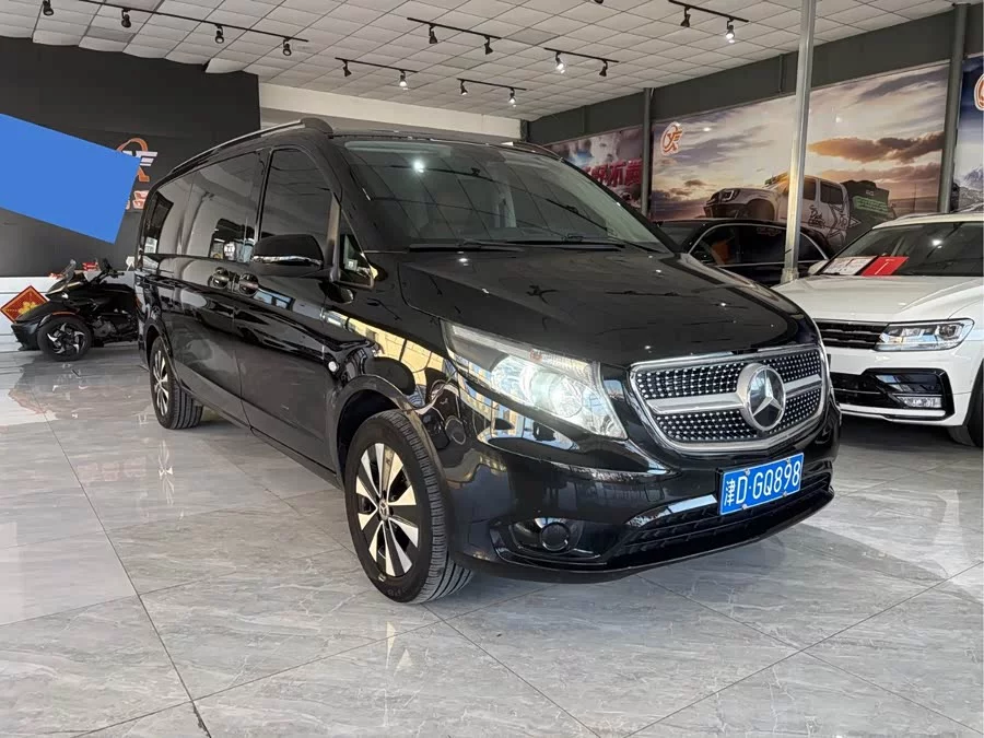 Mercedes Benz Vito