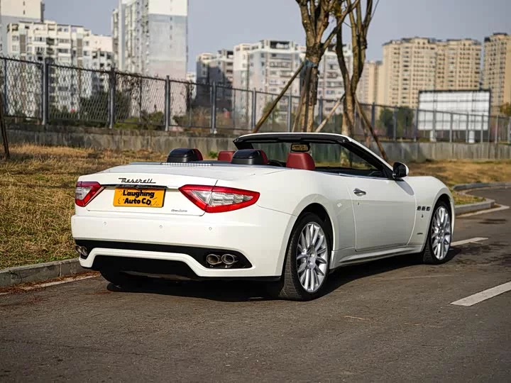 Maserati GranCabrio