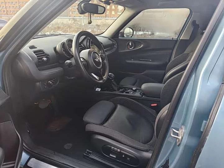 MINI CLUBMAN
