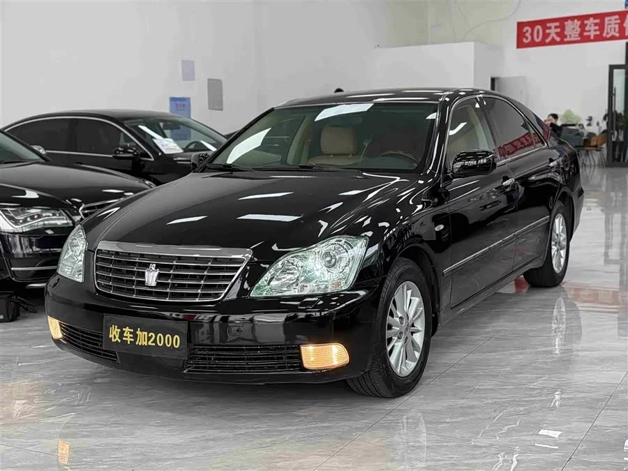 Toyota crown