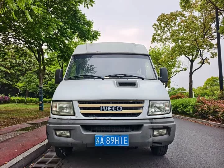 Iveco proud