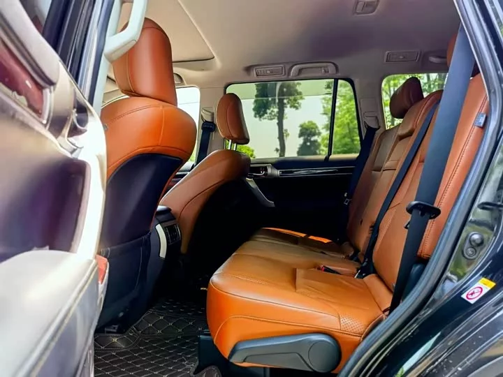 Lexus GX