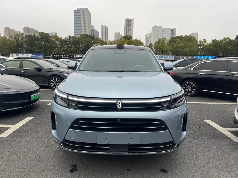 AITO Wenjie M7