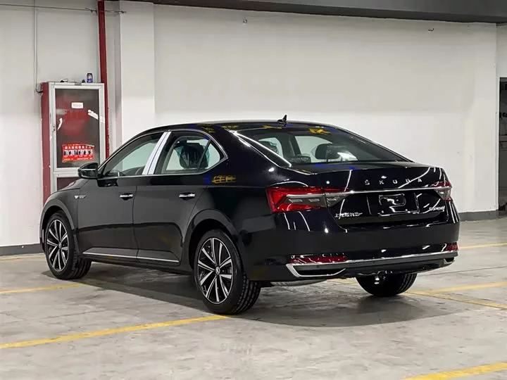 Skoda SuperB