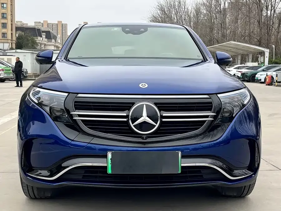 Mercedes Benz EQC