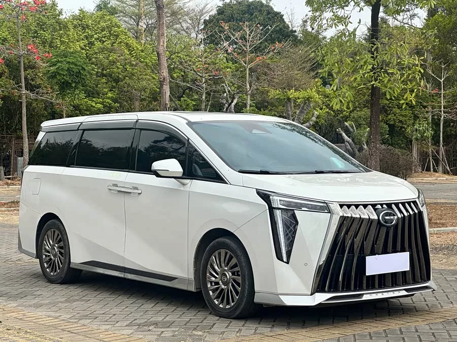 GAC Trumpchi M8