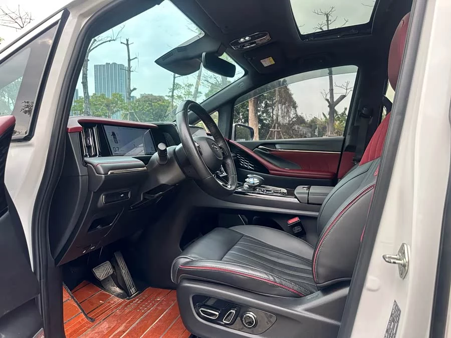GAC Trumpchi M8