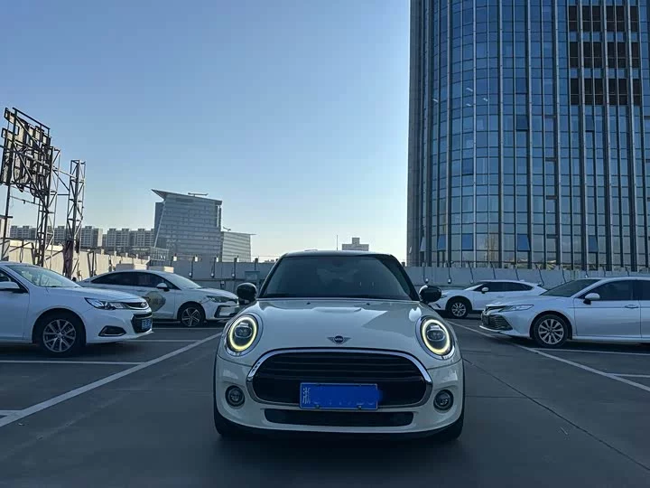 MINI 