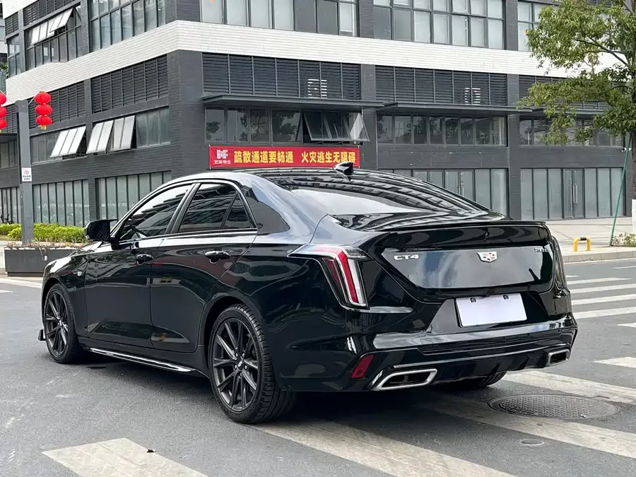 Cadillac CT4