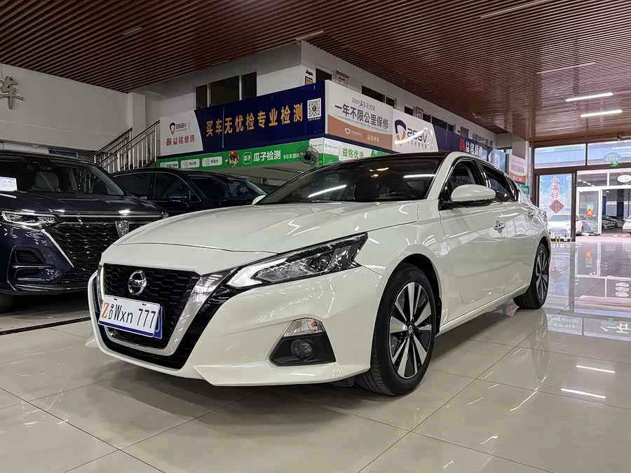 Nissan Teana