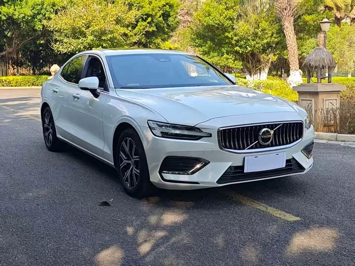 Volvo S60