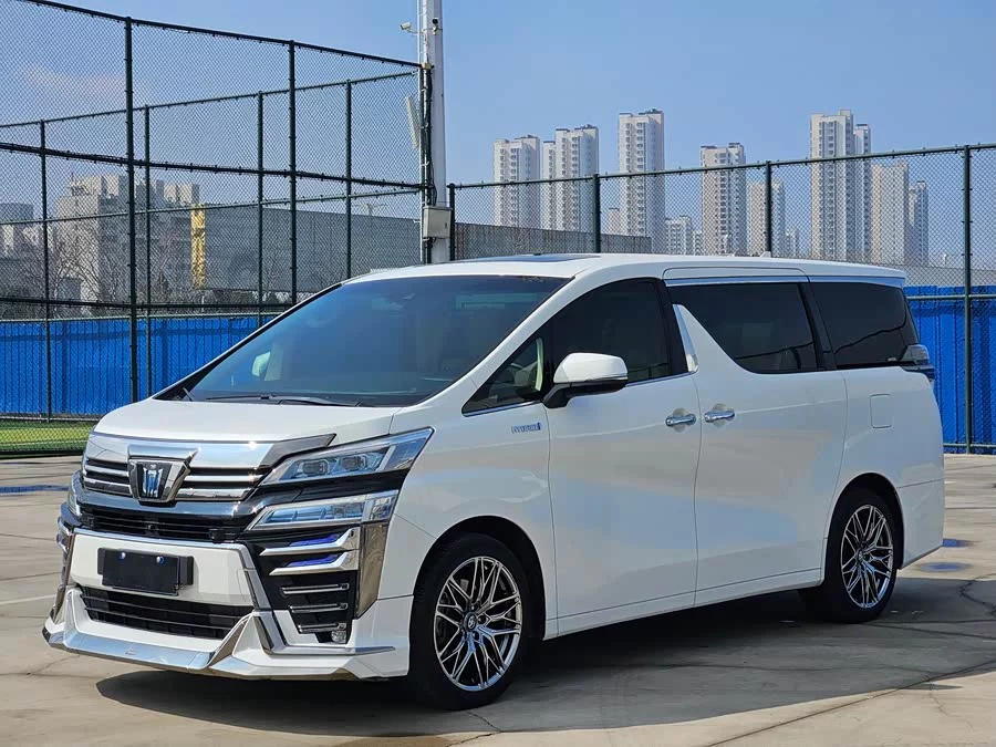 Toyota Crown Vellfire