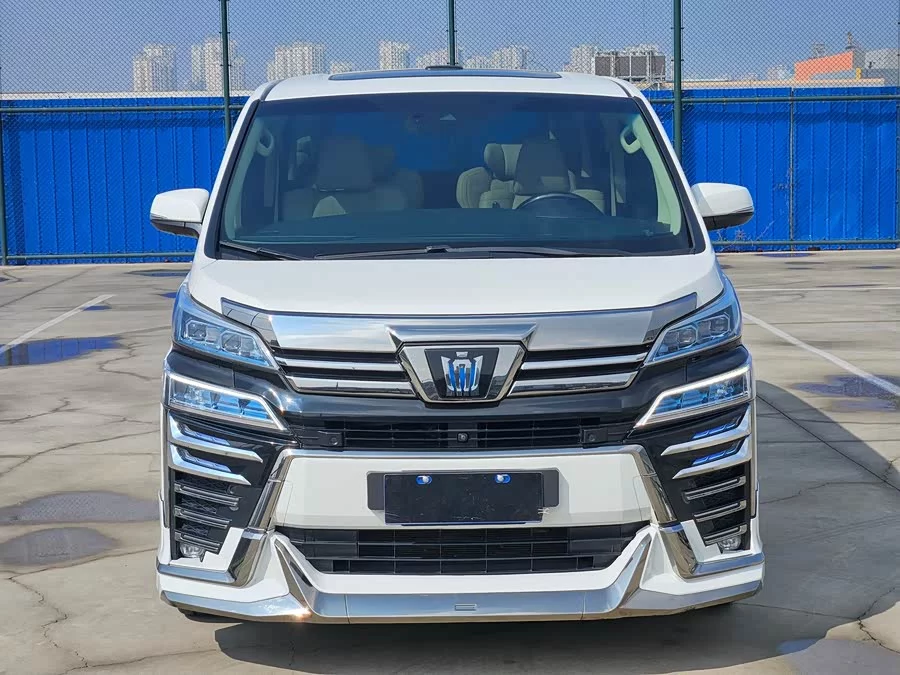 Toyota Crown Vellfire