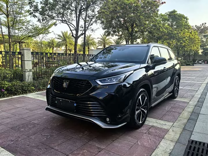 Toyota Crown Kluger
