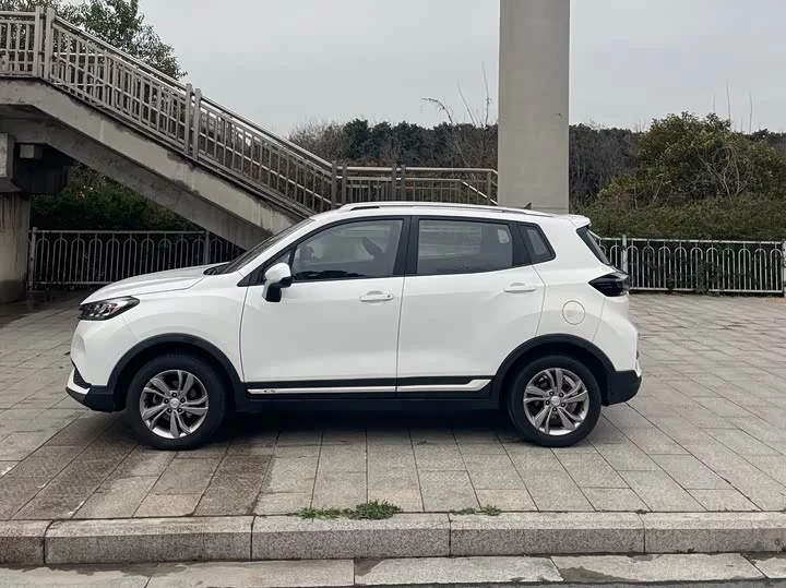 Changan CS15