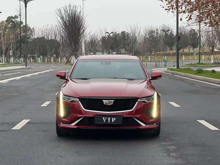 Cadillac CT4