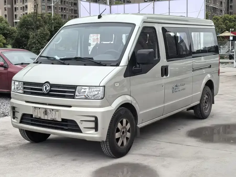 Dongfeng C56