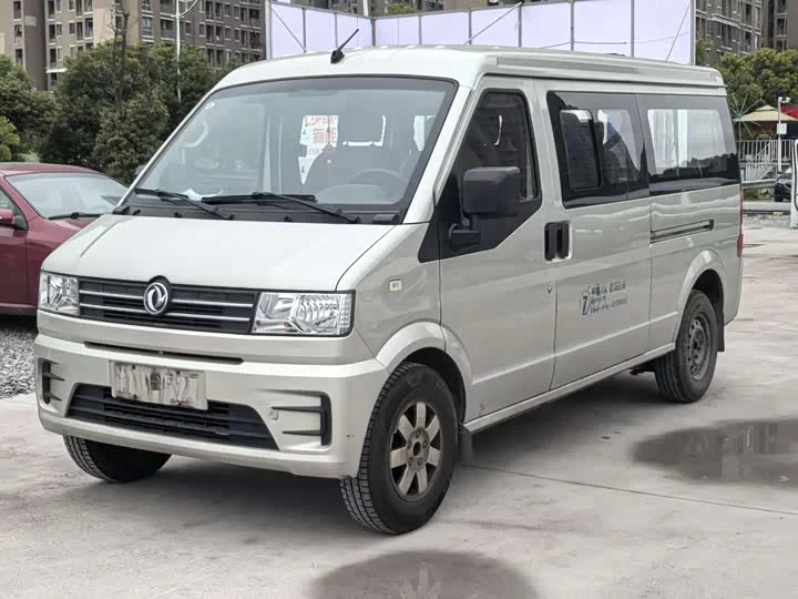 Dongfeng C56