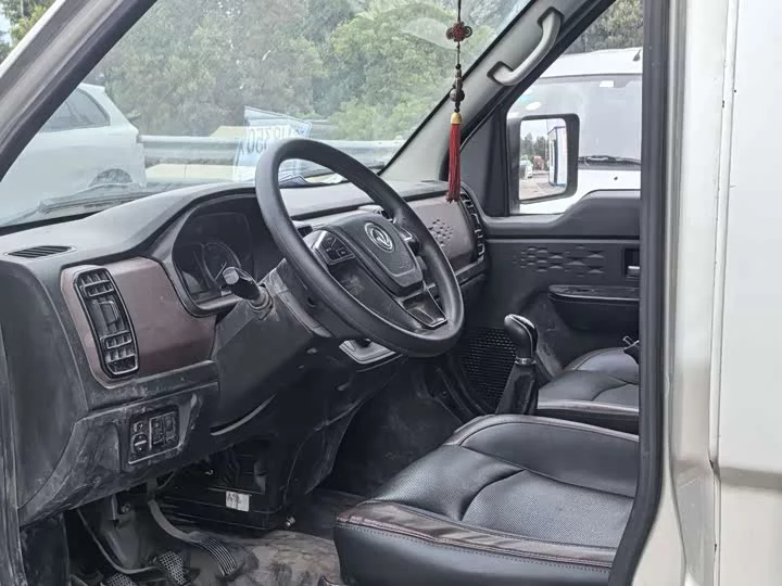 Dongfeng C56