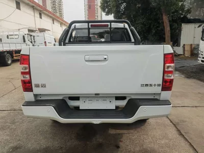 Isuzu RE-MAX