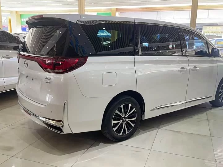 GAC Trumpchi M8