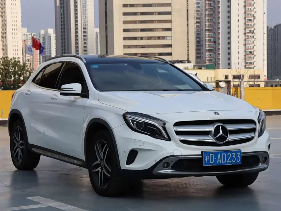 Mercedes Benz GLA