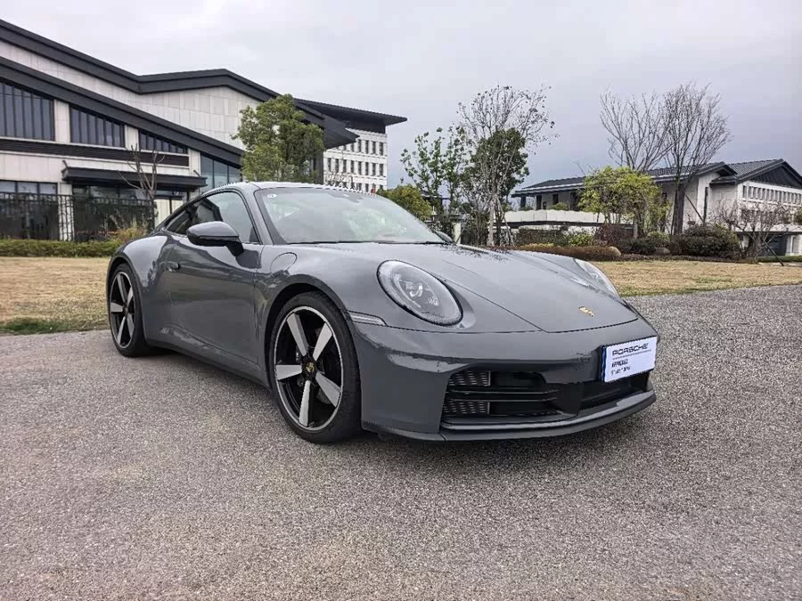 Porsche 911