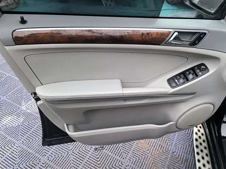 Mercedes-Benz M-Class
