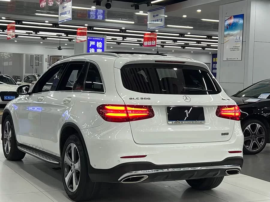 Mercedes Benz GLC