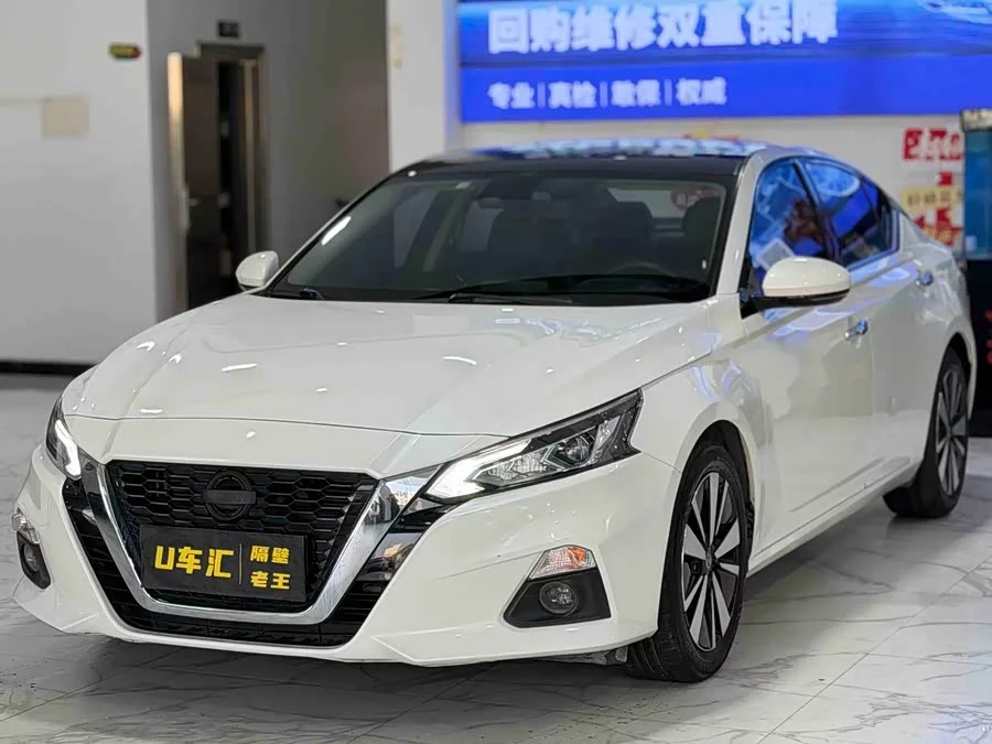 Nissan Teana