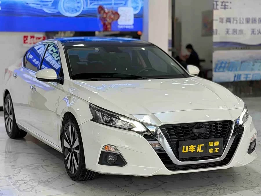 Nissan Teana