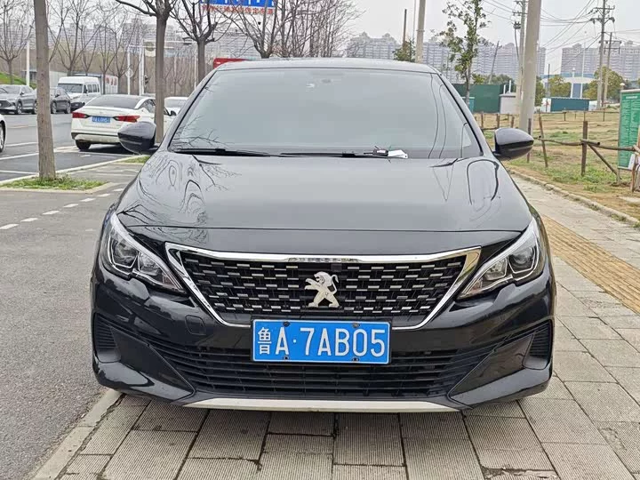 Peugeot 408