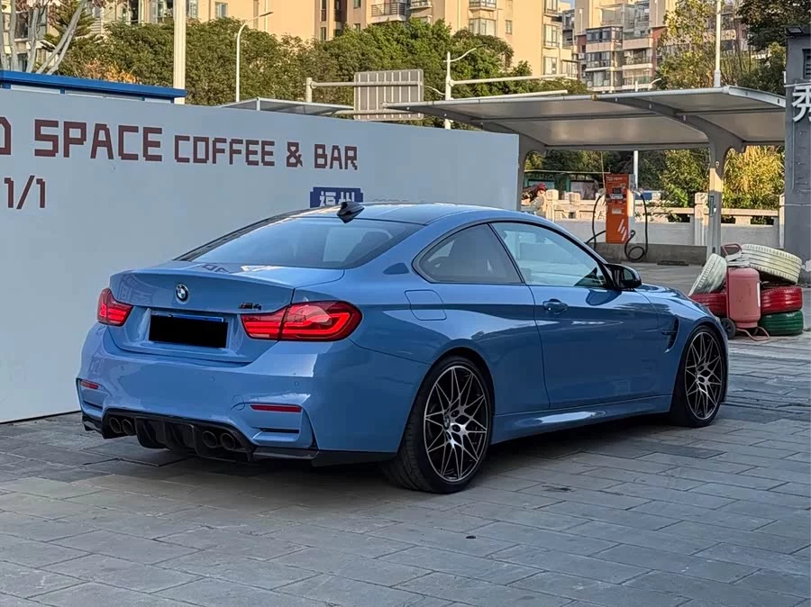 BMW M4