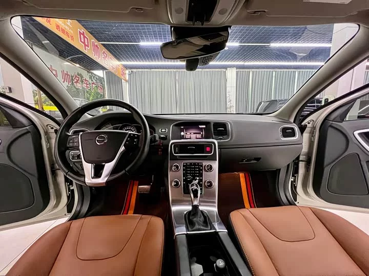 Volvo S60
